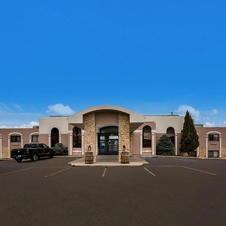 Revel Hotel Minot - Surestay Collection By Best Western Extérieur photo