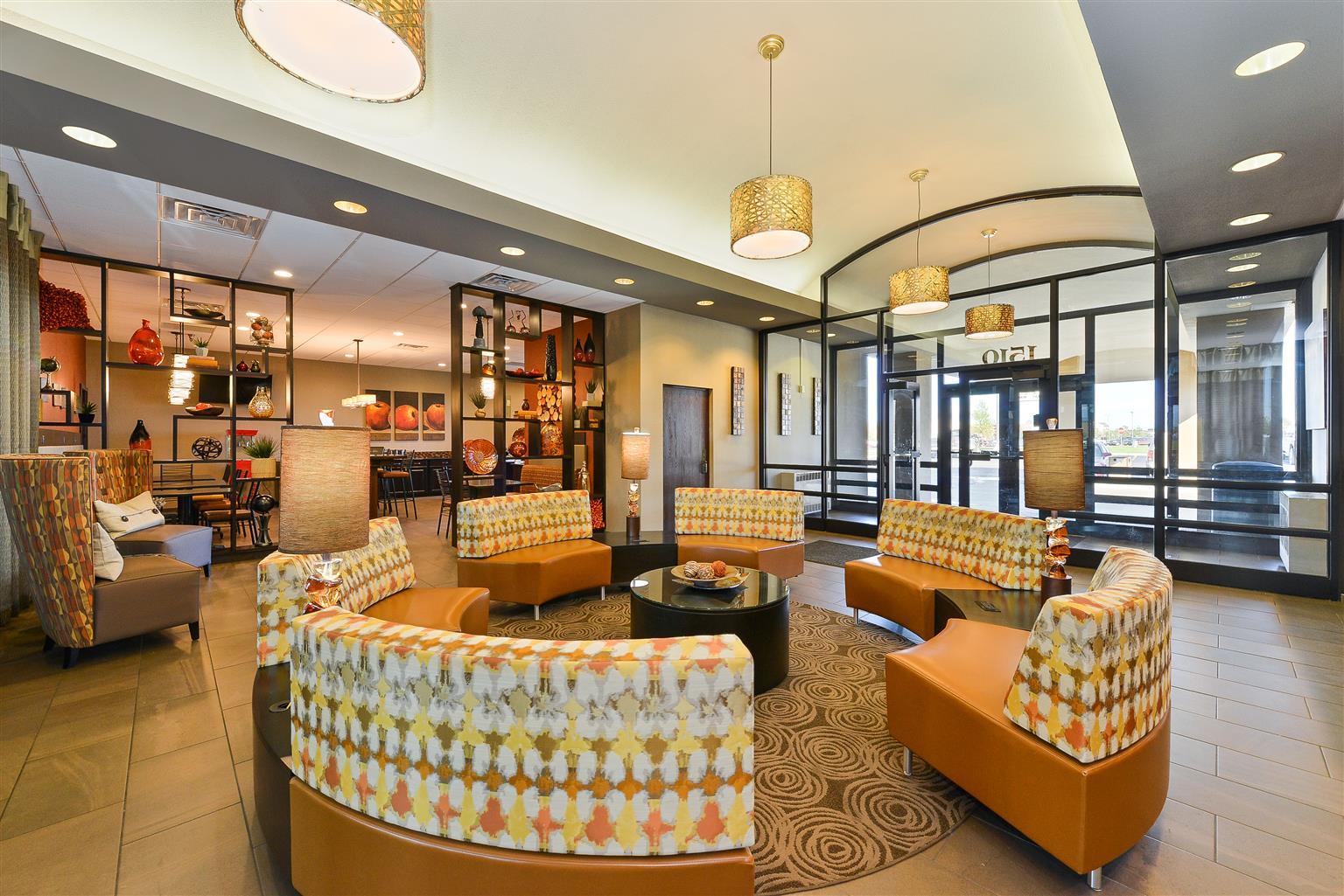 Revel Hotel Minot - Surestay Collection By Best Western Extérieur photo