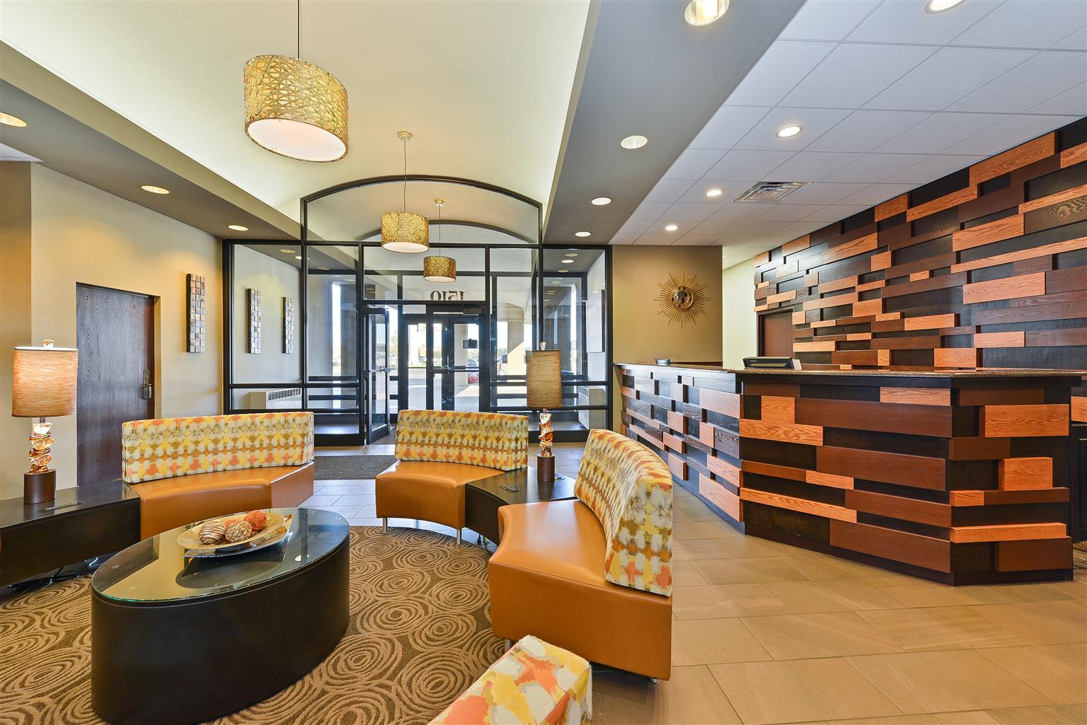 Revel Hotel Minot - Surestay Collection By Best Western Extérieur photo